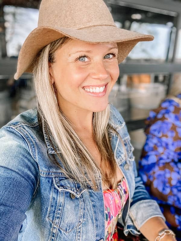 Psychologist Wendy Oconnor, guest on The Boomer Woman's Podcast discussing boundaries, self-trust, and creating a life by design.
