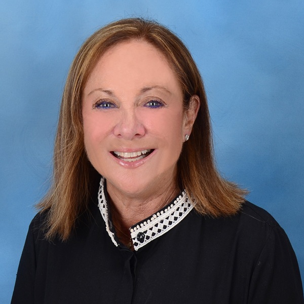 Author Shirley B. Novack, guest on The Boomer Woman’s Podcast, discussing reinvention, writing and pursuing new dreams at any age.