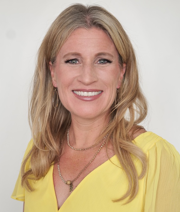 Portrait of Angela Caldwell, licensed family therapist and founder of the Caldwell Family Institute.